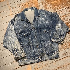 Vintage 80’s Acid wash jean jacket